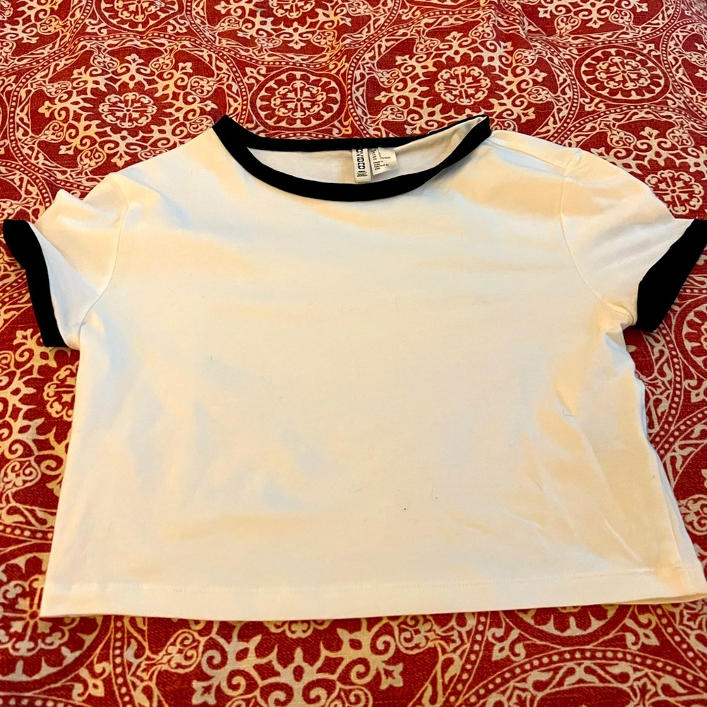 Bundle of 2 shirts